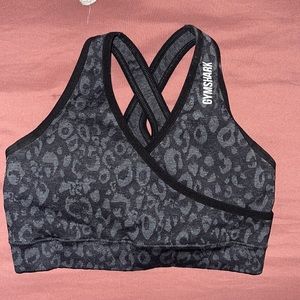 GYMSHARK SPORTS BRA SIZE M
